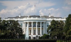 拜登与泽连斯基通话 讨论美国对乌克兰援助