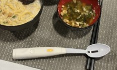 CES前哨 | 日本公司发明：自带“咸味”的勺子，不放盐也能尝到味道