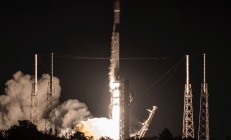 SpaceX猎鹰9号实现第300次着陆回收 再发22颗星链卫星